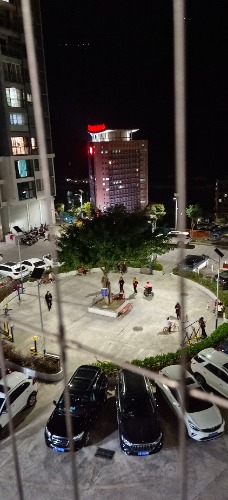 ��ʯ���Ҹ���԰С�����㳡������Խ��Խ��